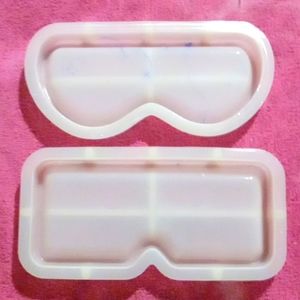 2 resin eye glasses holder molds